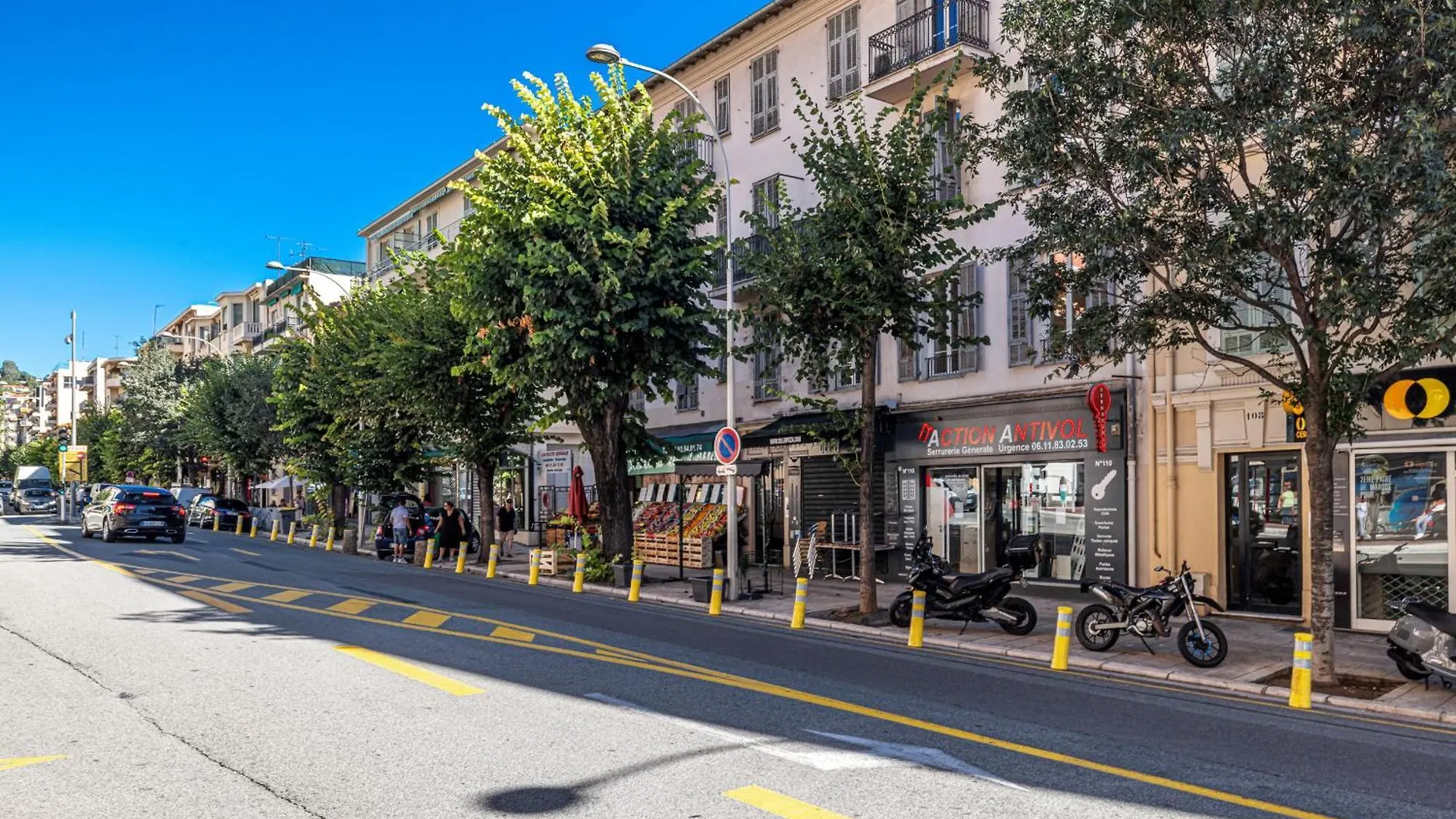 Large & Confort 2 Bdr Renovated Nice 0*,  Francie