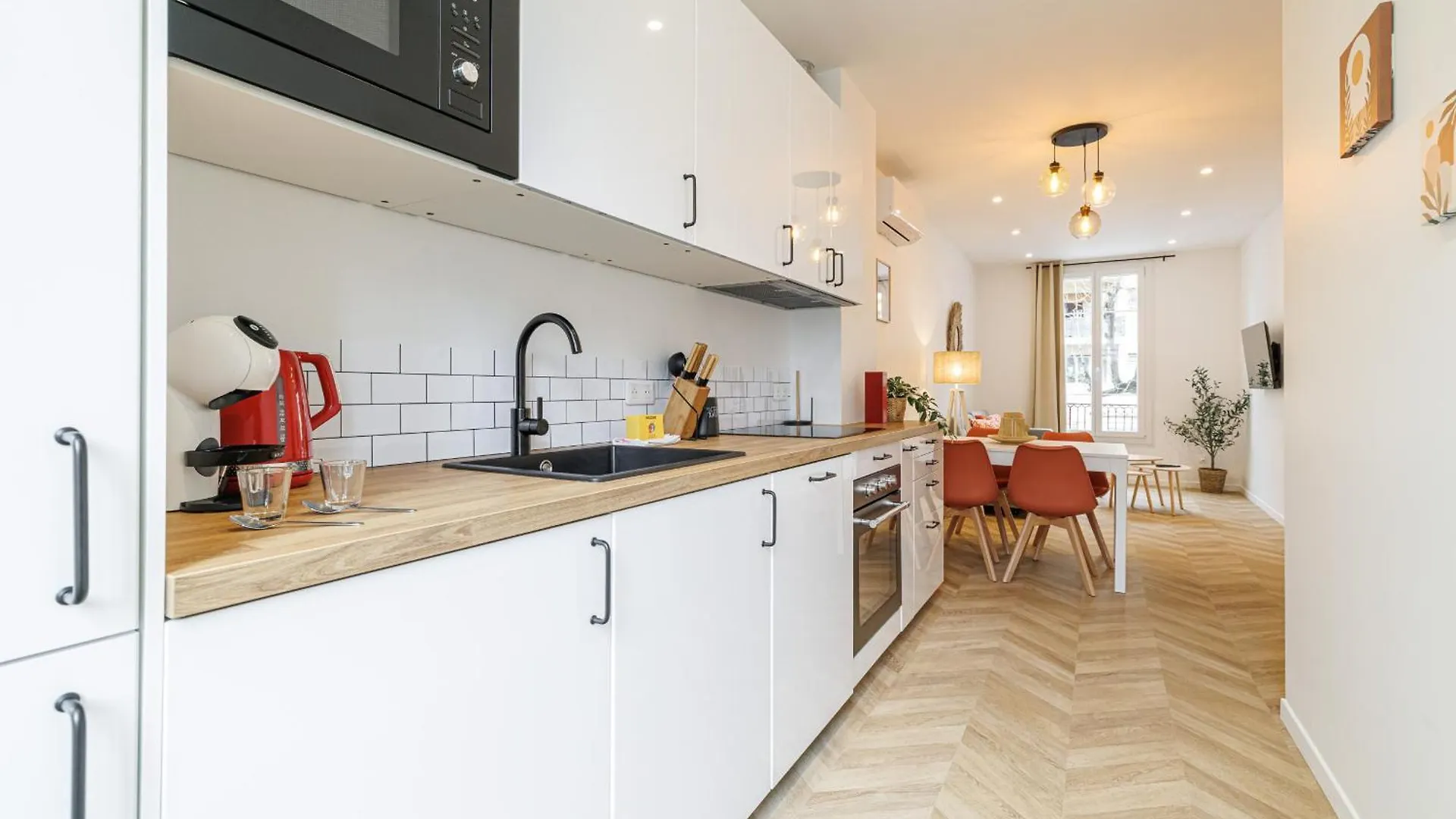 Large & Confort 2 Bdr Renovated Nice Apartment