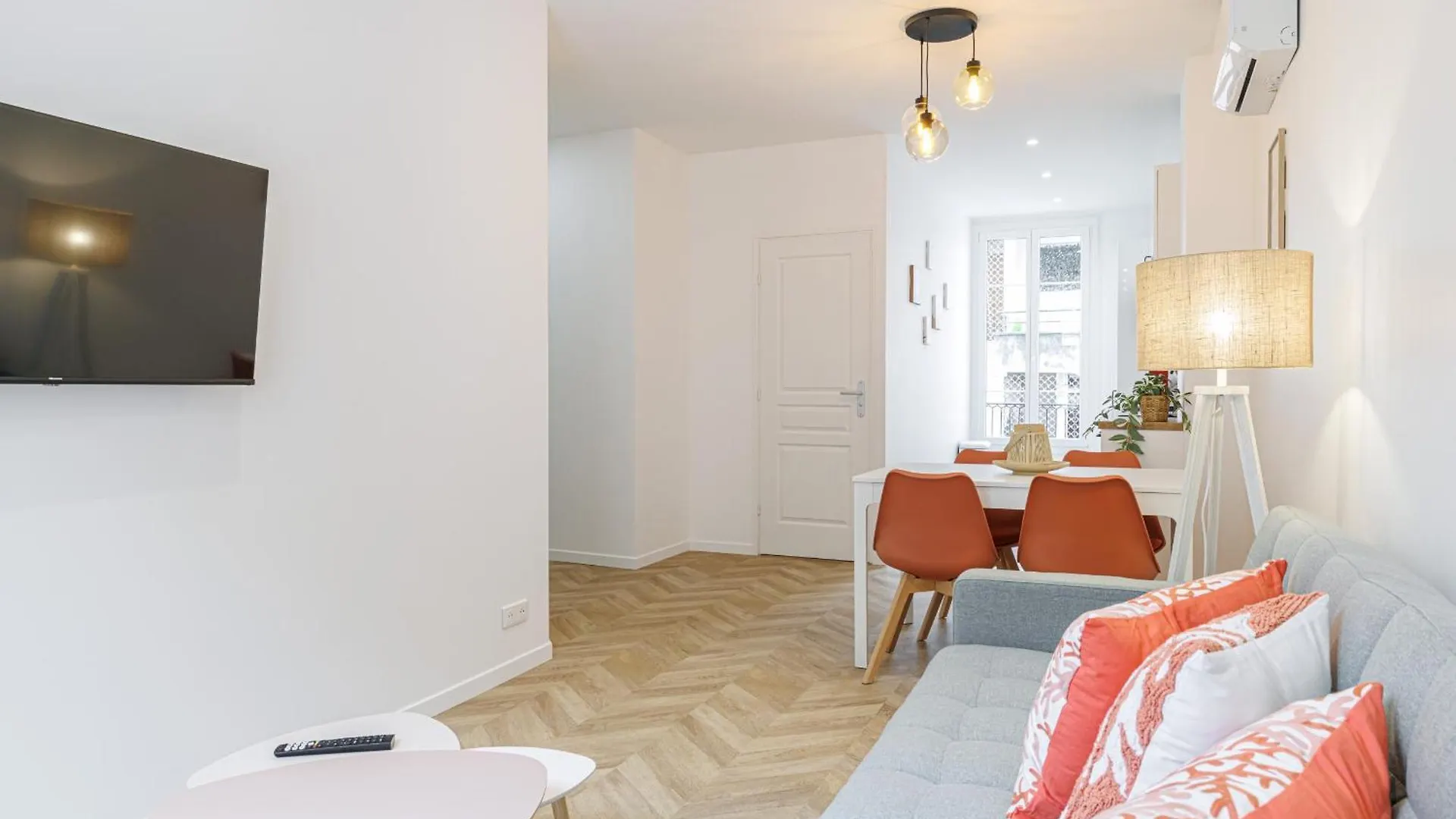 Large & Confort 2 Bdr Renovated Nice 0*,  France
