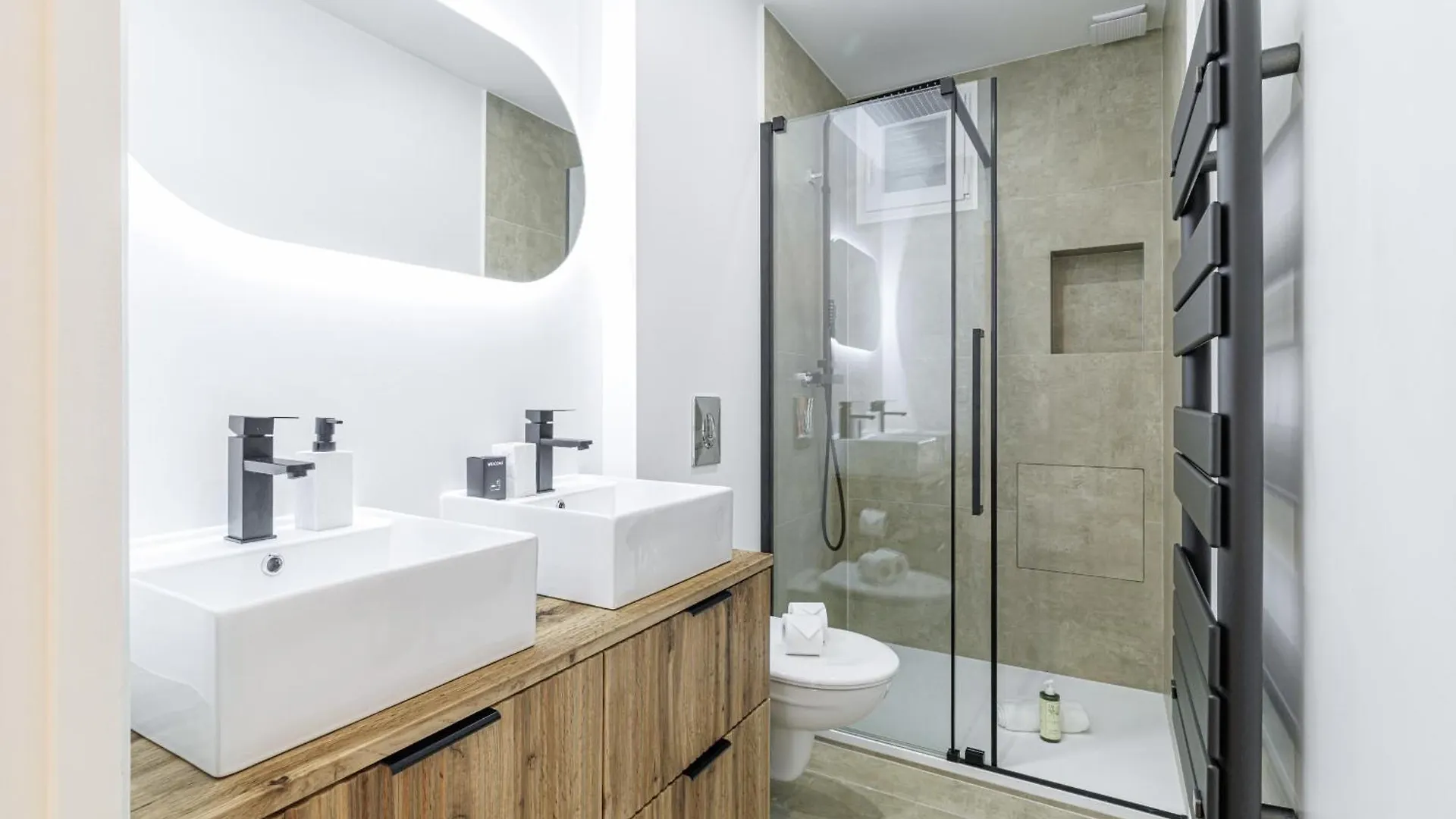 Large & Confort 2 Bdr Renovated Nice Apartment